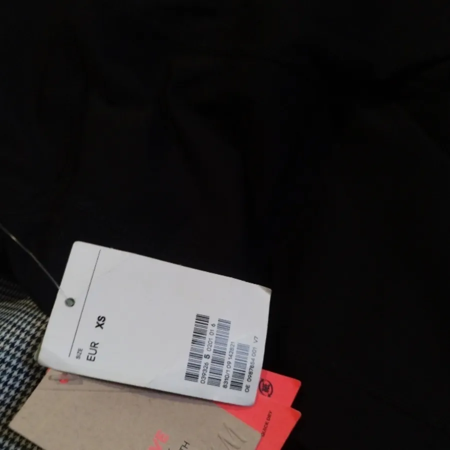 لگ ورزشی اچ اند ام