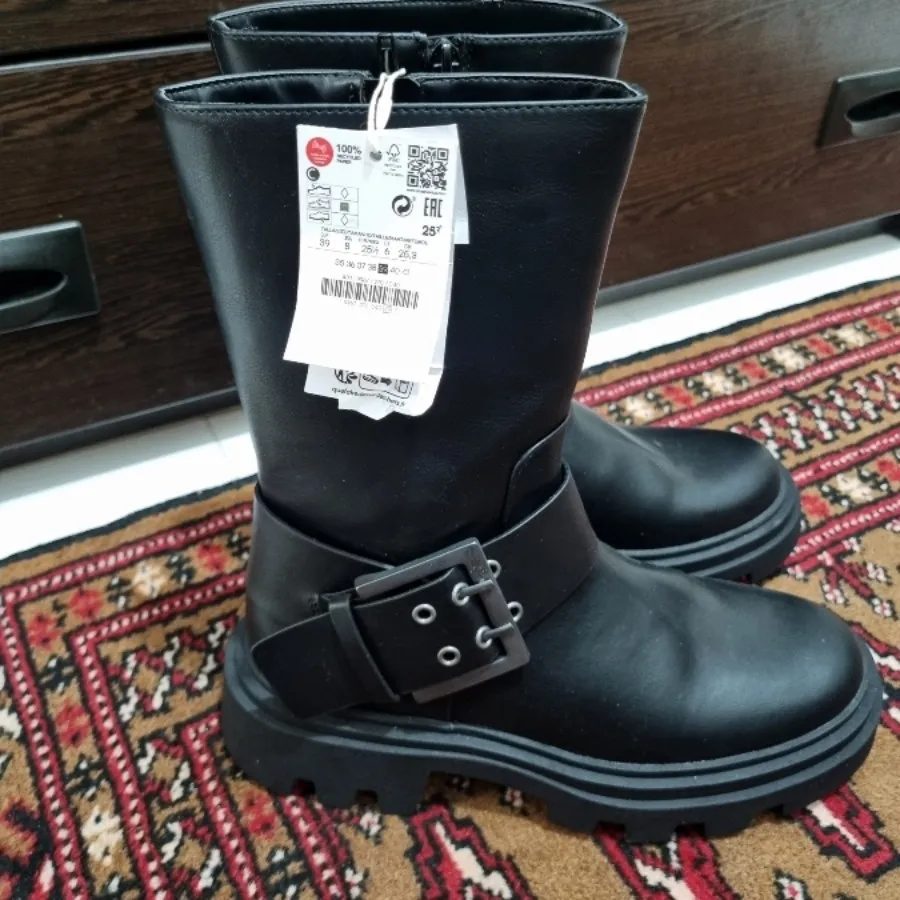 بوت استرادیواریوس