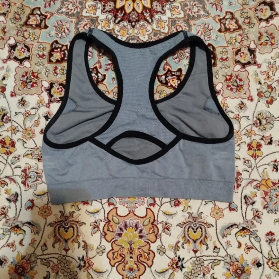 نیم تنه ورزشی