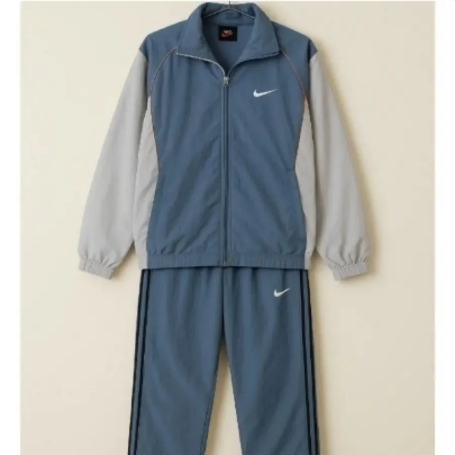 شلوار و گرمکن ورزشی