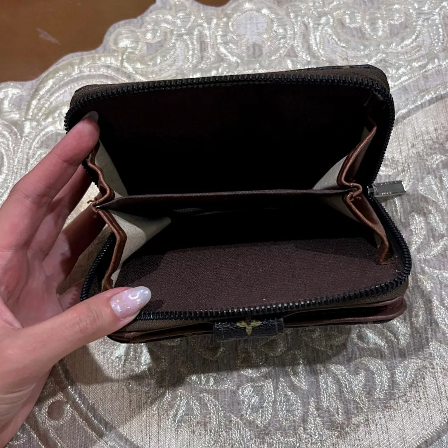 کیف پول لویی ویتون