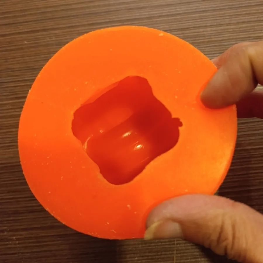 قالب سیلیکونی کلاف کاموا