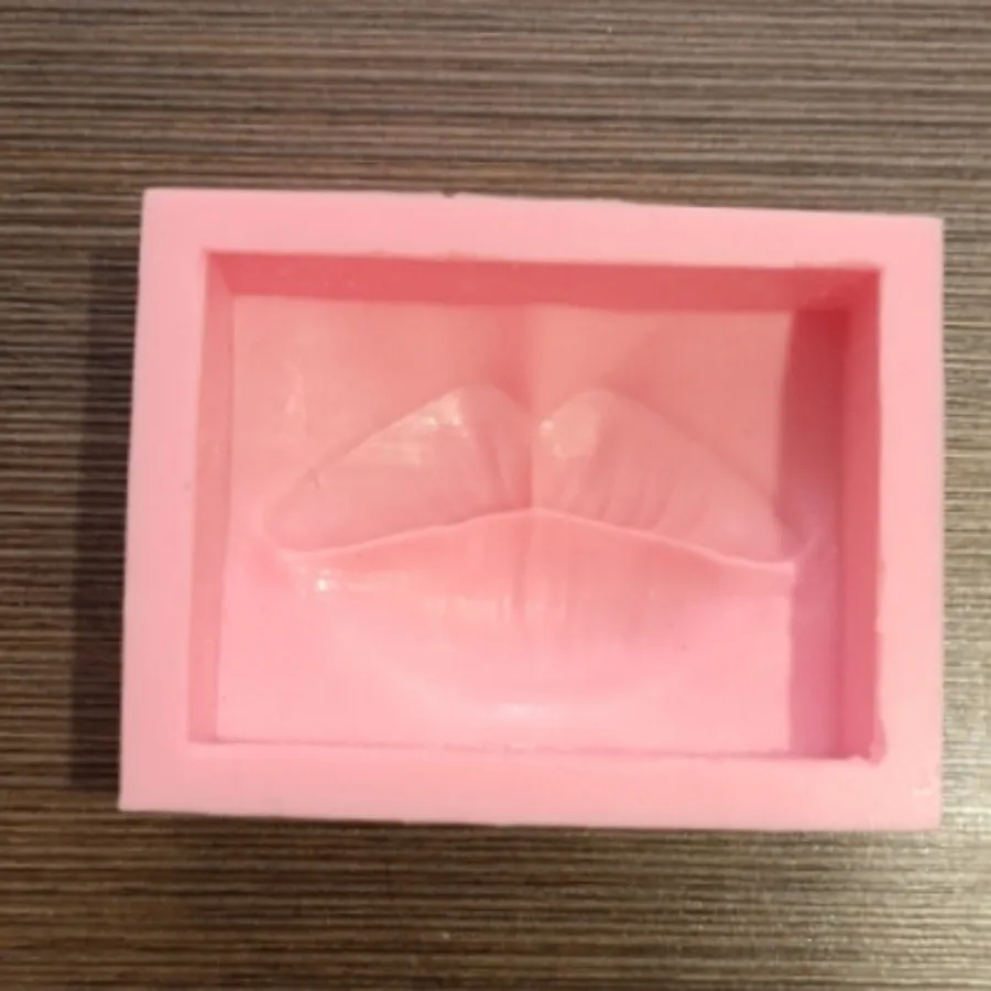 قالب سیلیکونی کتیبه لب