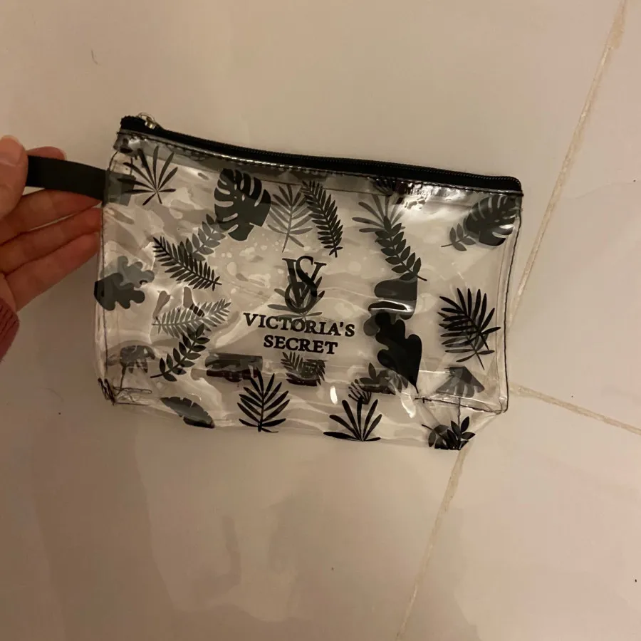 کیف لوازم ارایش