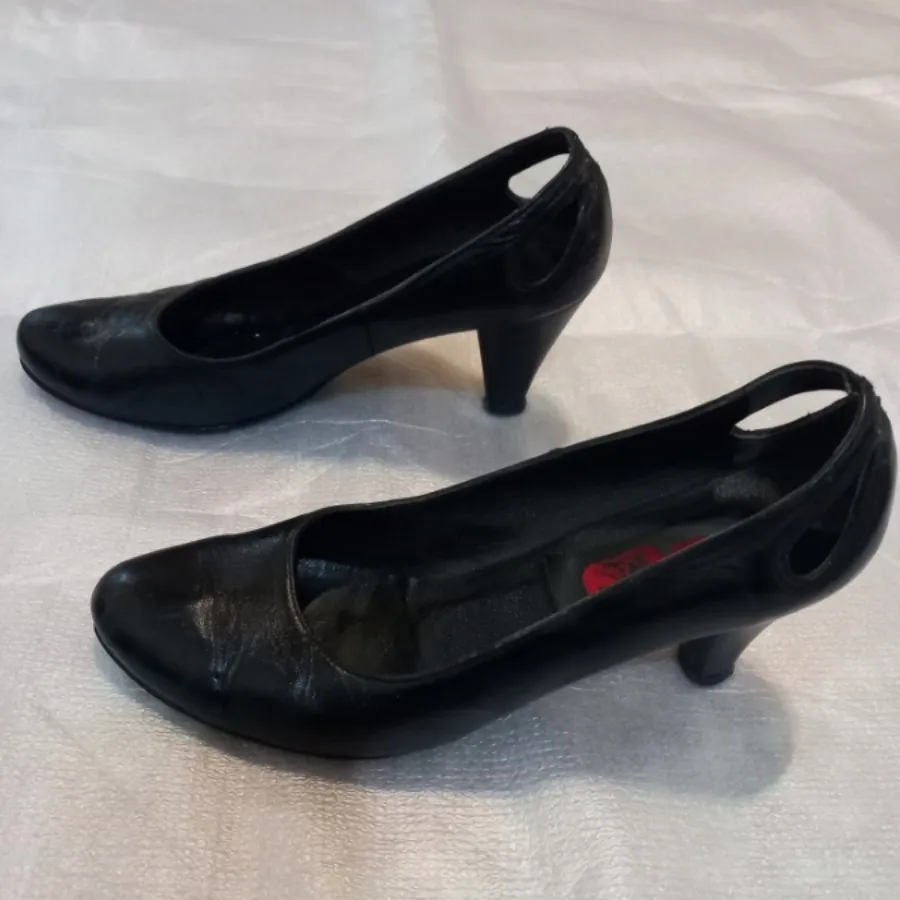 کفش چرم بالی