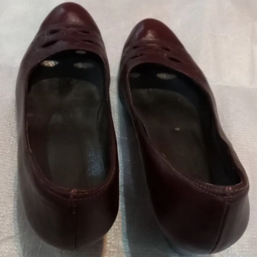 کفش چرم زرشکی