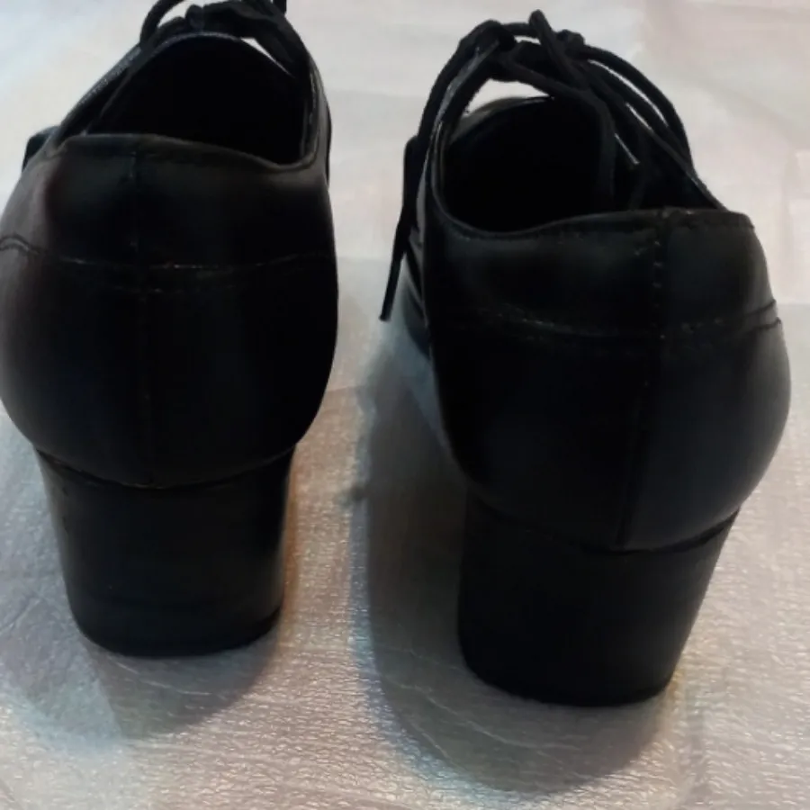 کفش رسمی و راحتی