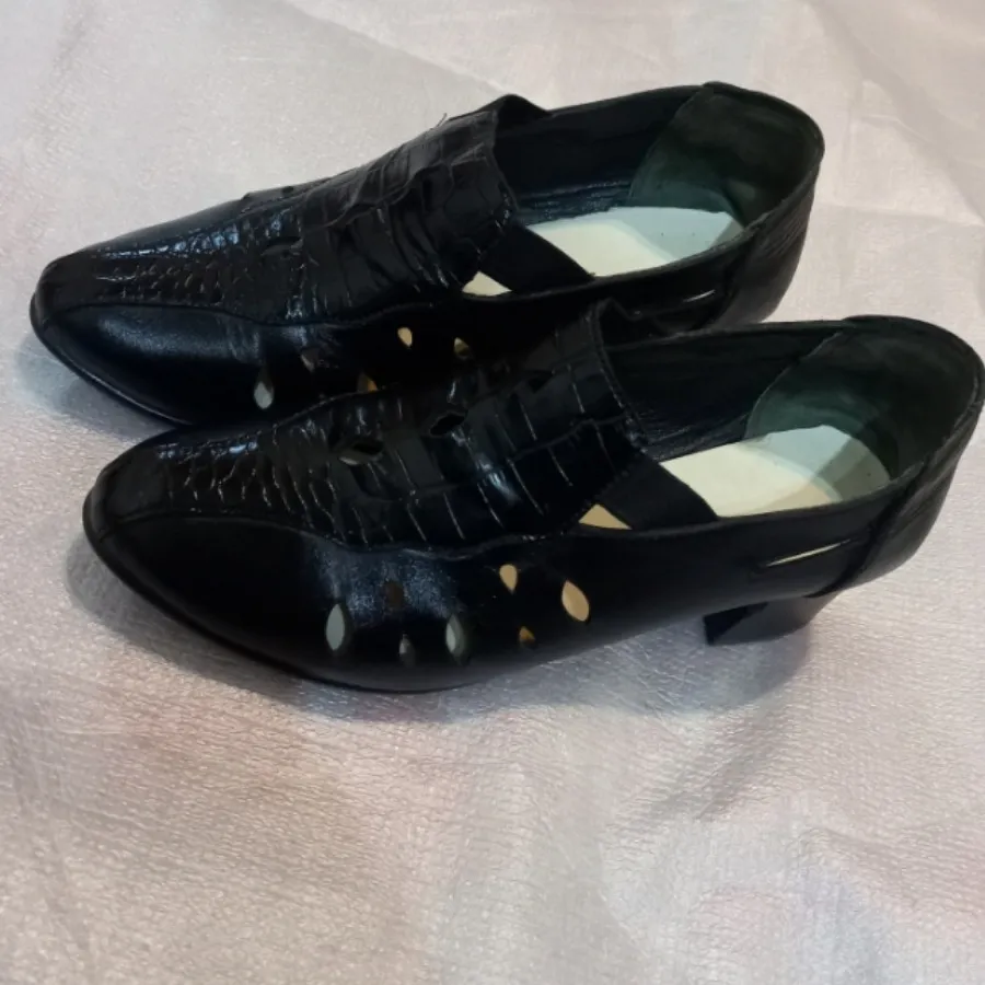 کفش چرم راحتی پاشنه دار