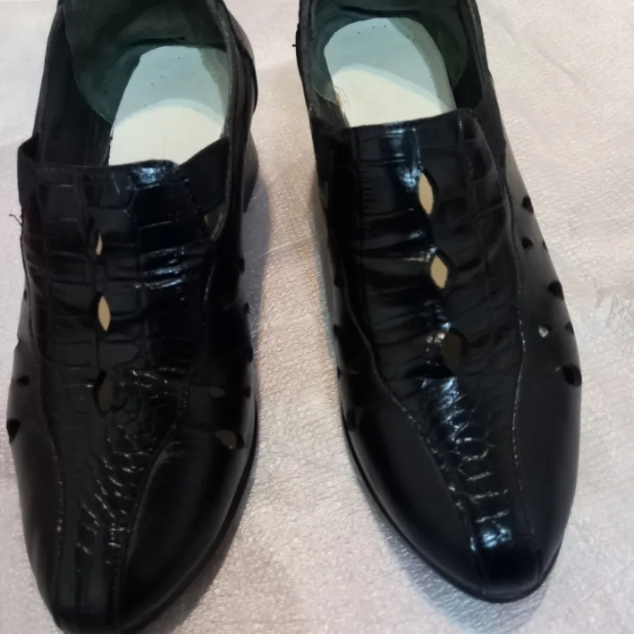 کفش چرم راحتی پاشنه دار