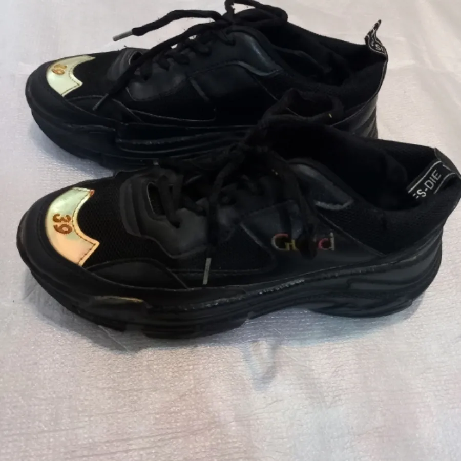 کتونی راحتی