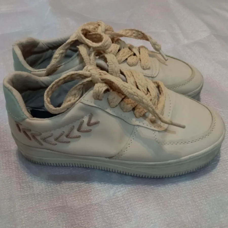 کتونی راحتی