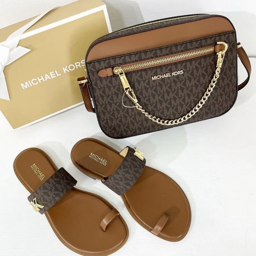 کیف قهوه ای مایکل کورس