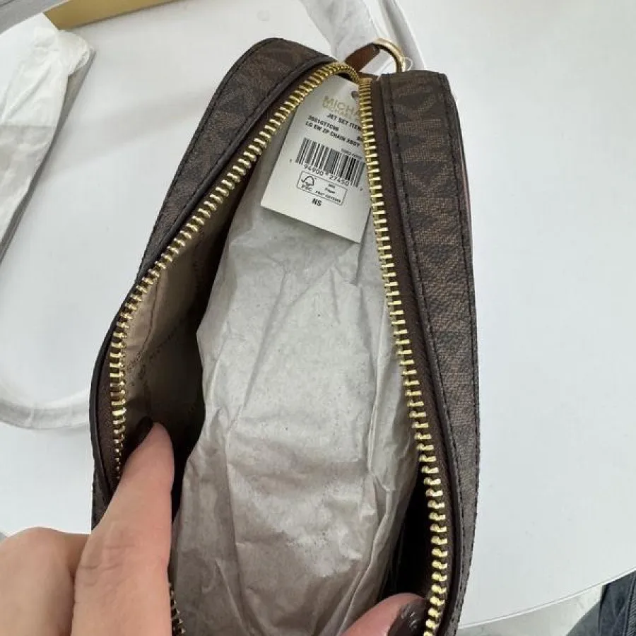 کیف قهوه ای مایکل کورس