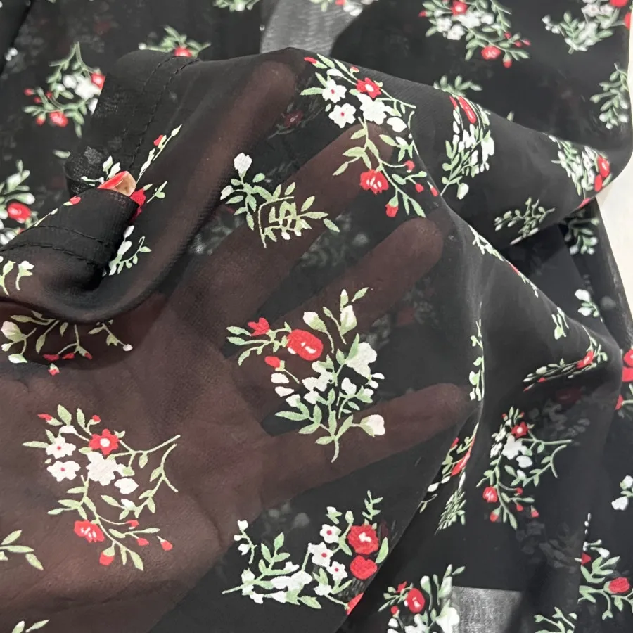 رو لباسی  گل گلی