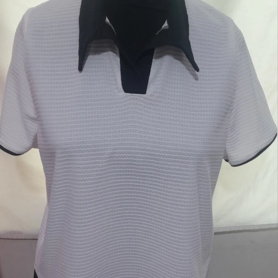 بلوز و شلوارک.