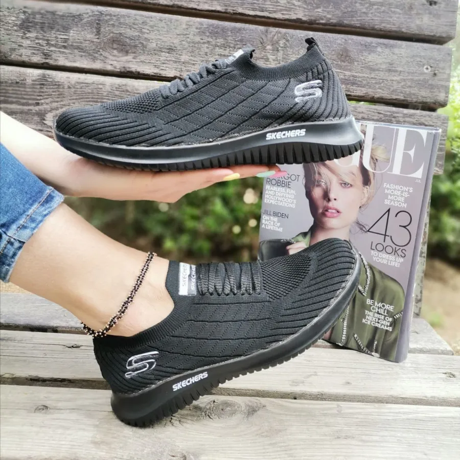 کتونی/ اسکیچرز جورابی