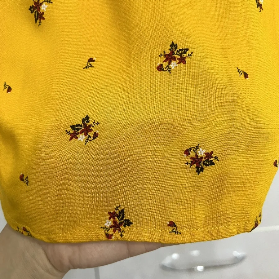 شومیز زرد نخی