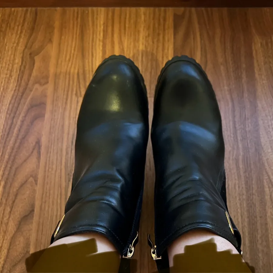 نیم بوت لژدار سیاه