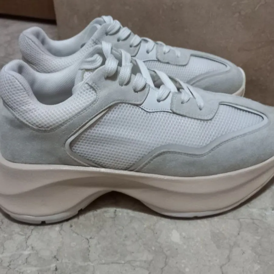 کفش ورزشی زنانه سایز 39