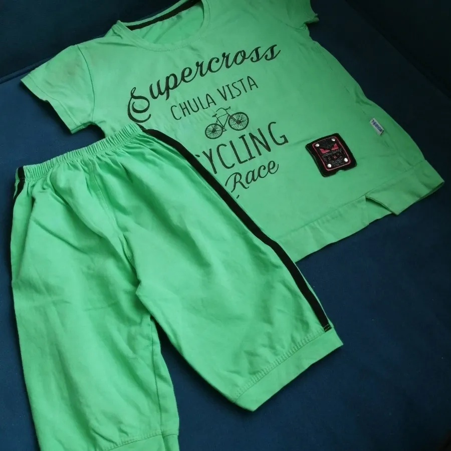 لباس بچگانه