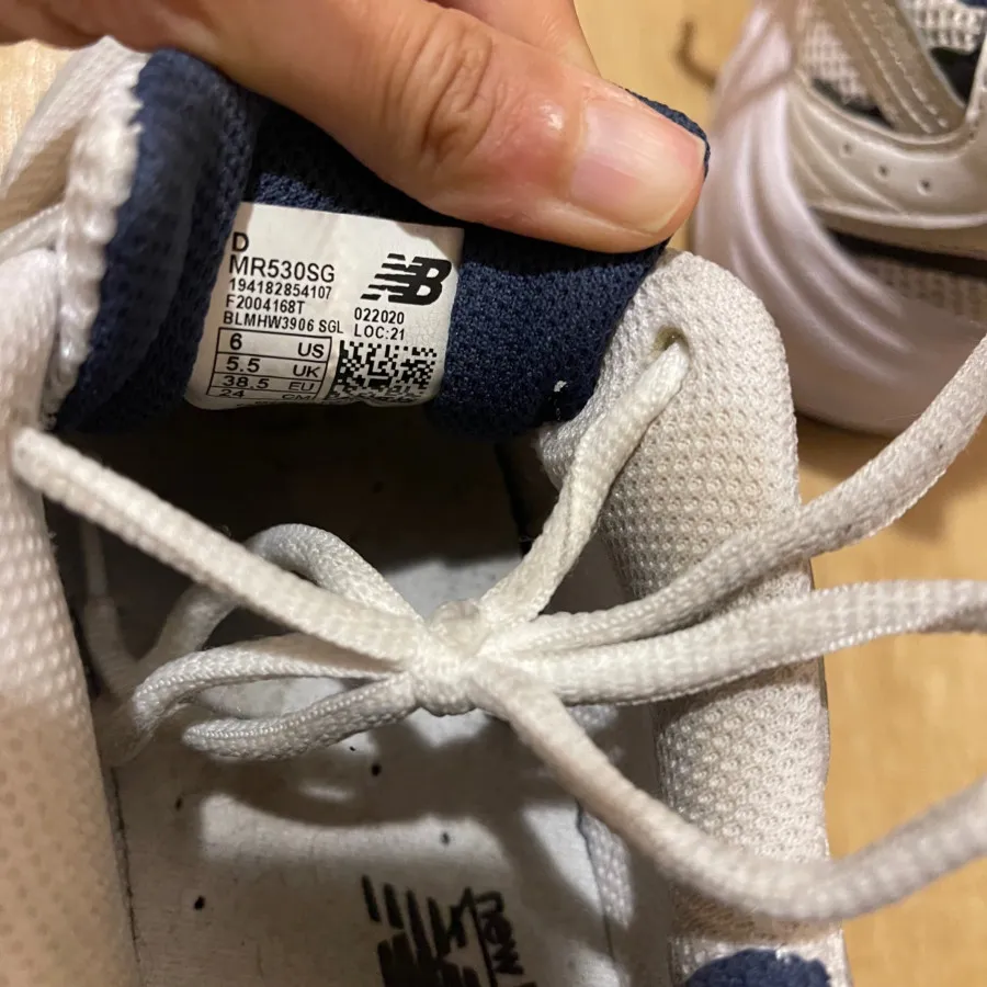 کتونی نیو بالانس