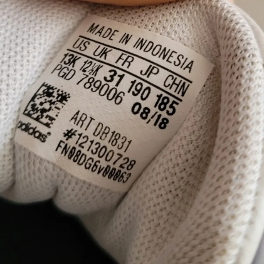 کفش آدیداس اصل