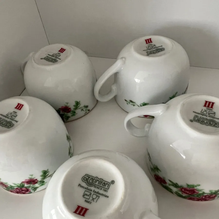 فنجان و نعلبکی