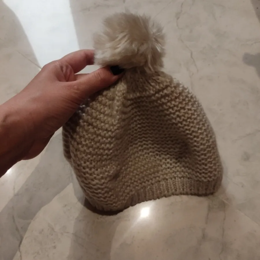 کلاه اچ اند ام