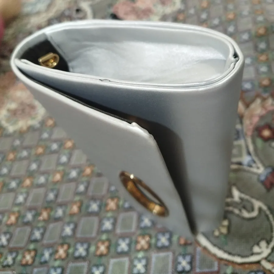 کیف کاملا نو