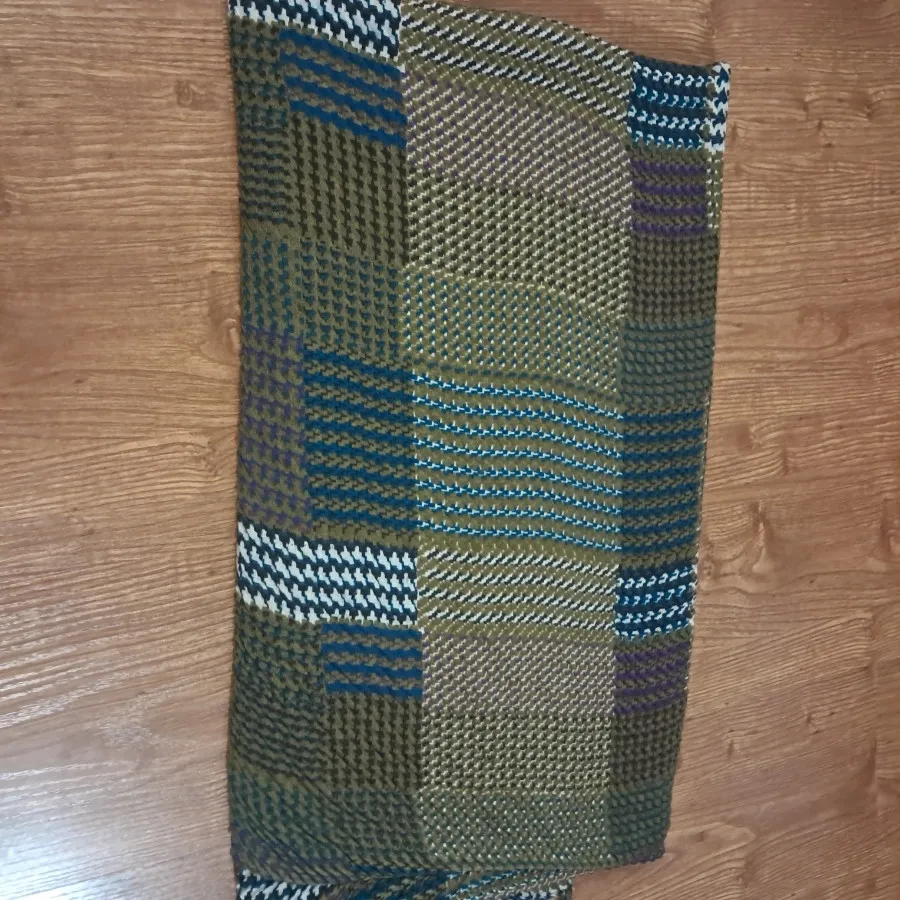 شال پلیسه نخی