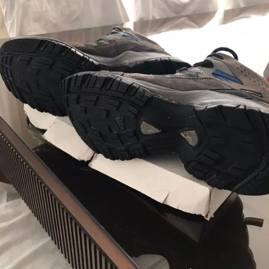 کفش کوه سبک