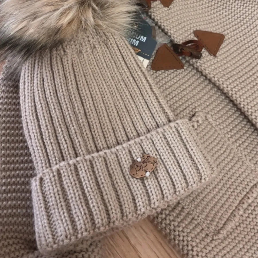 ست سرهمی و ژاکت و کلاه