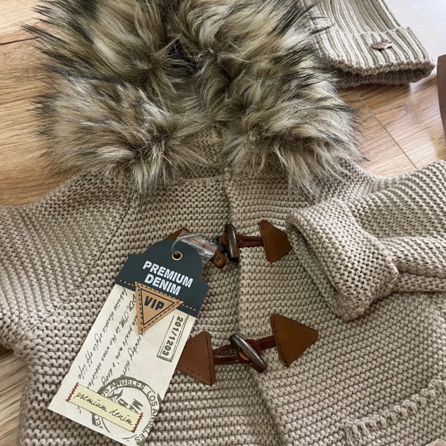 ست سرهمی و ژاکت و کلاه