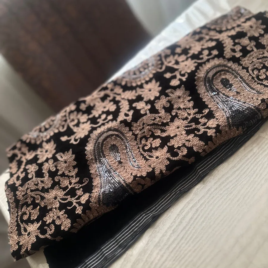 پارچه سوندوزی مخمل