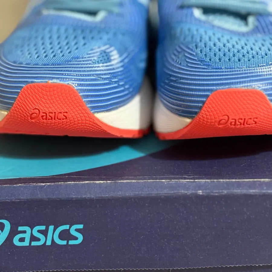 کتونی asics