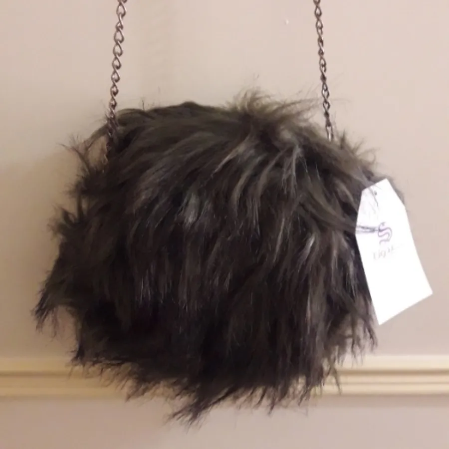 کیف رو دوشی خزدار