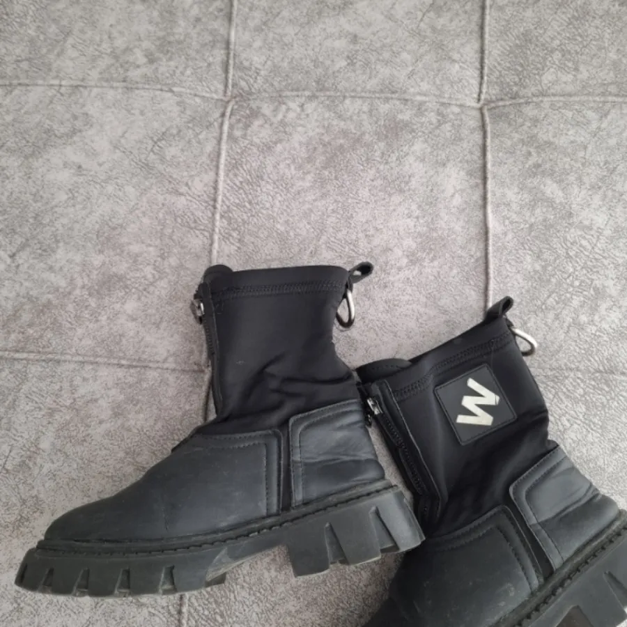 بوت دخترانه