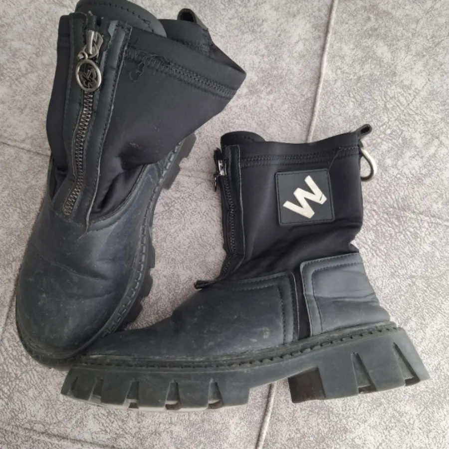 بوت دخترانه