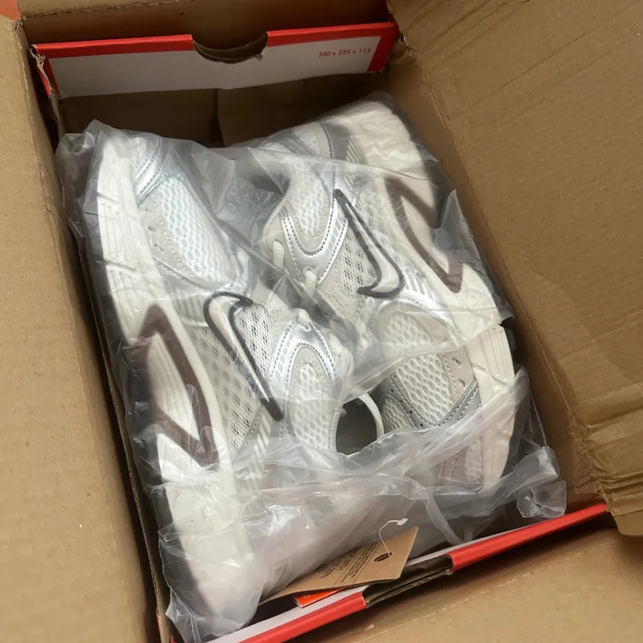 کتونی نایکی وی5