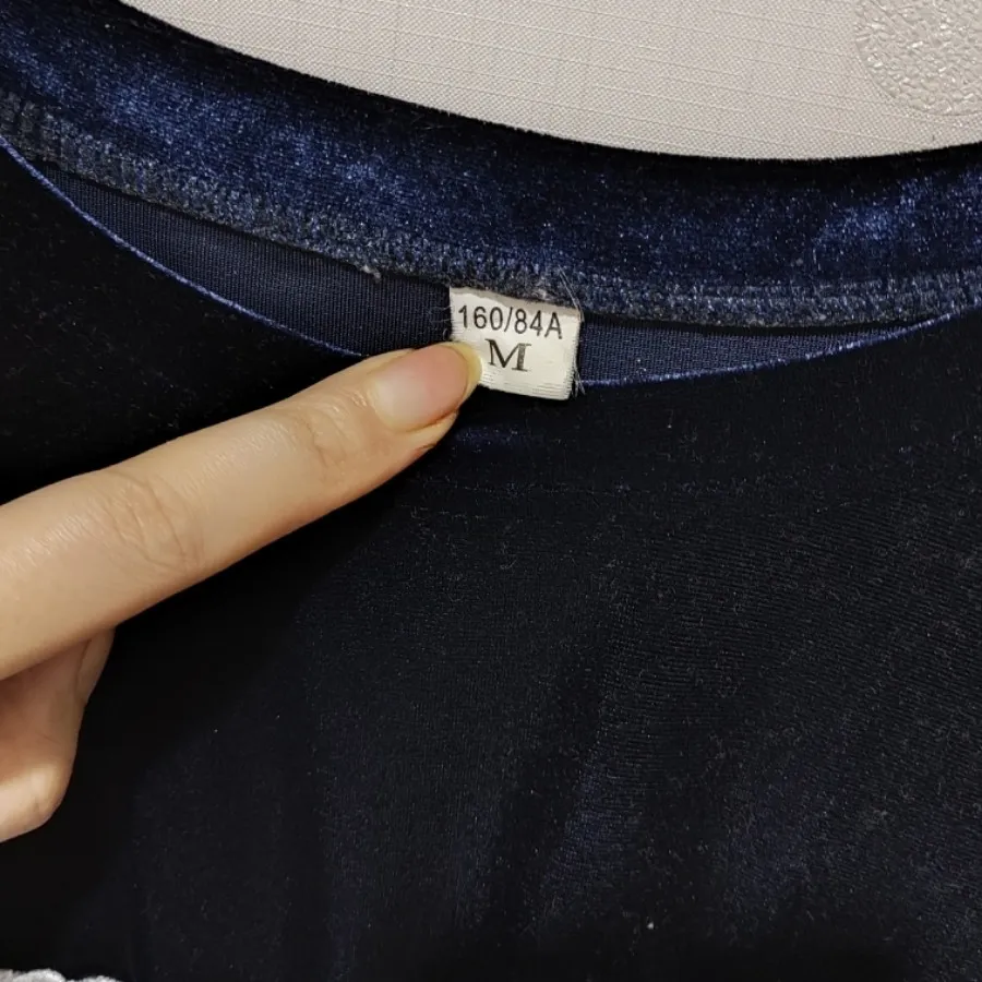 بلوز مخمل کراپ وارداتی