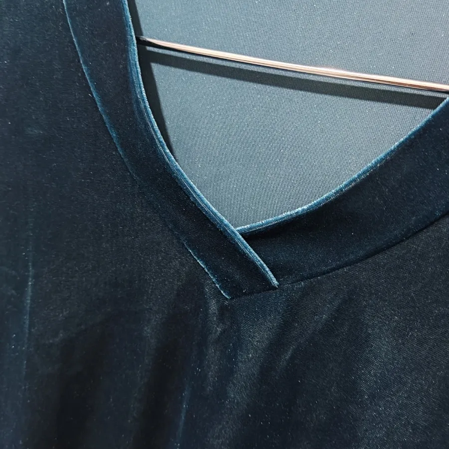 بلوز شیک مخمل وارداتی