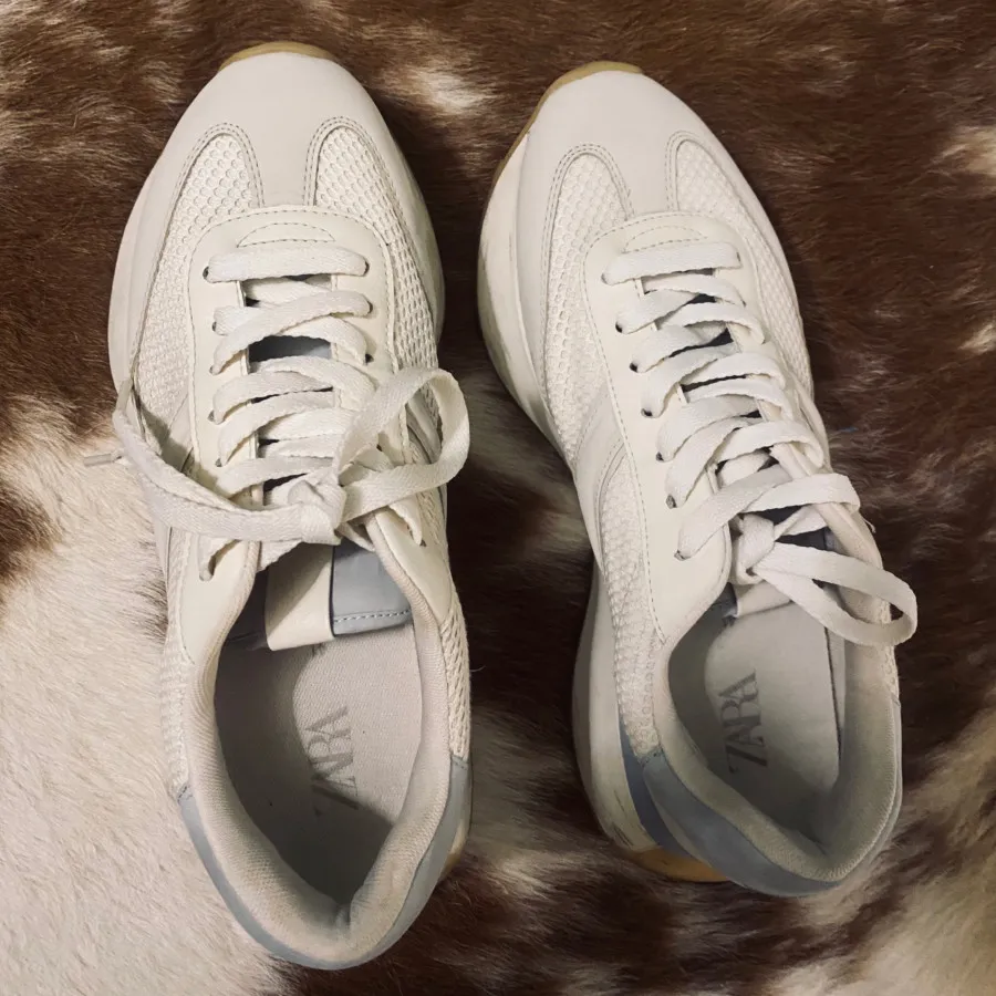 کتونی زارا اصل