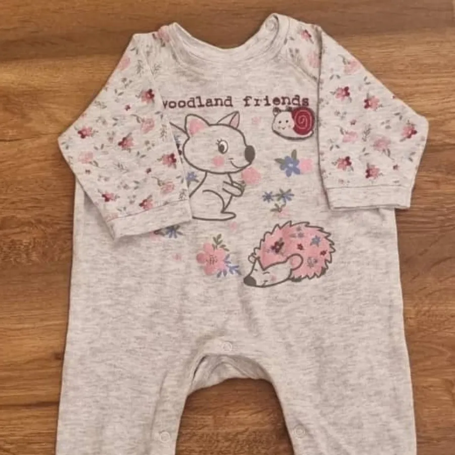 سرهمی نوزادی دخترانه