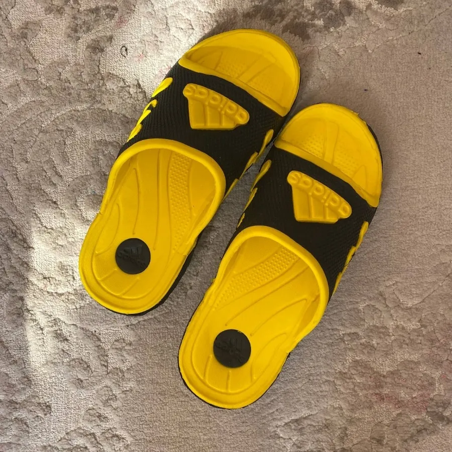 2 جفت دمپایی