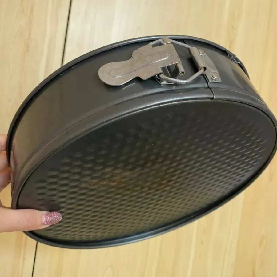 قالب کیک کمربندی