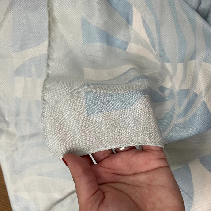 شال ابی طرحدار