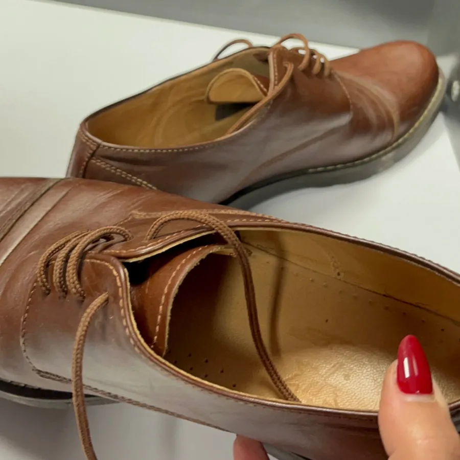 لوفر نوین چرم سایز 43