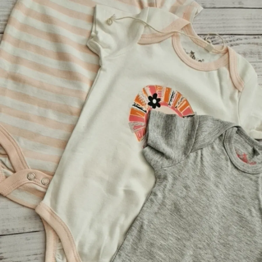 پک 3 عددی بادی نوزادی