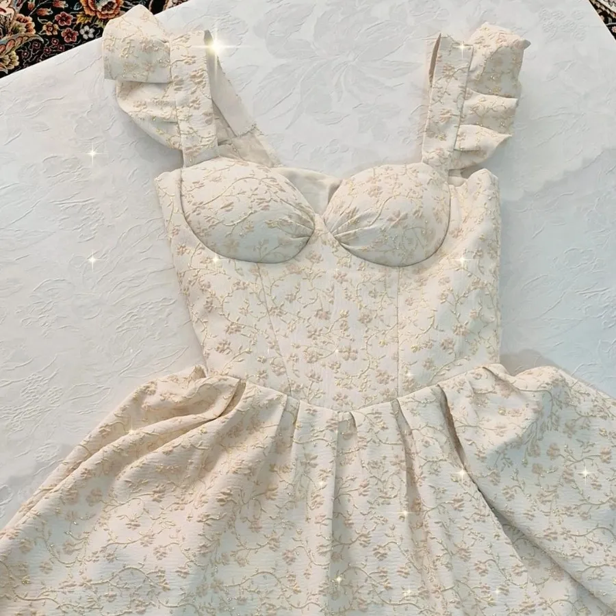 پیراهن نامزدی