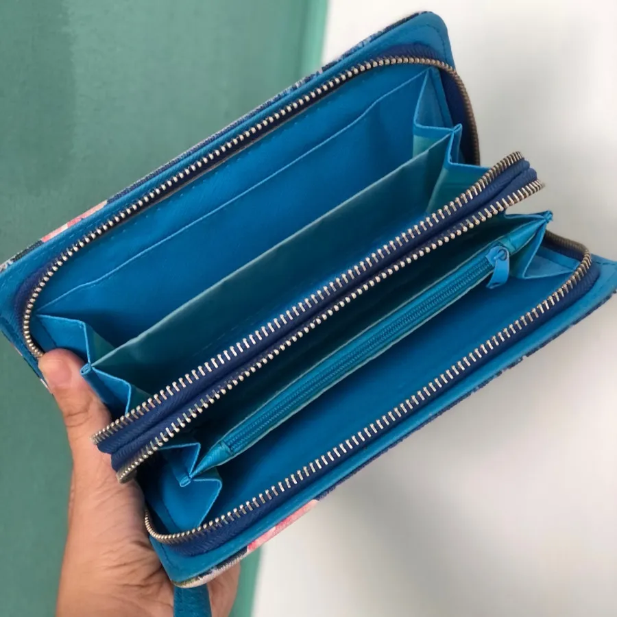 کیف پول دخترانه